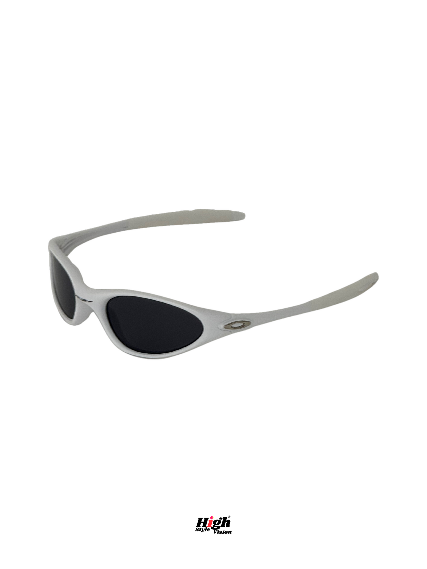 Minute White Liquid Metal